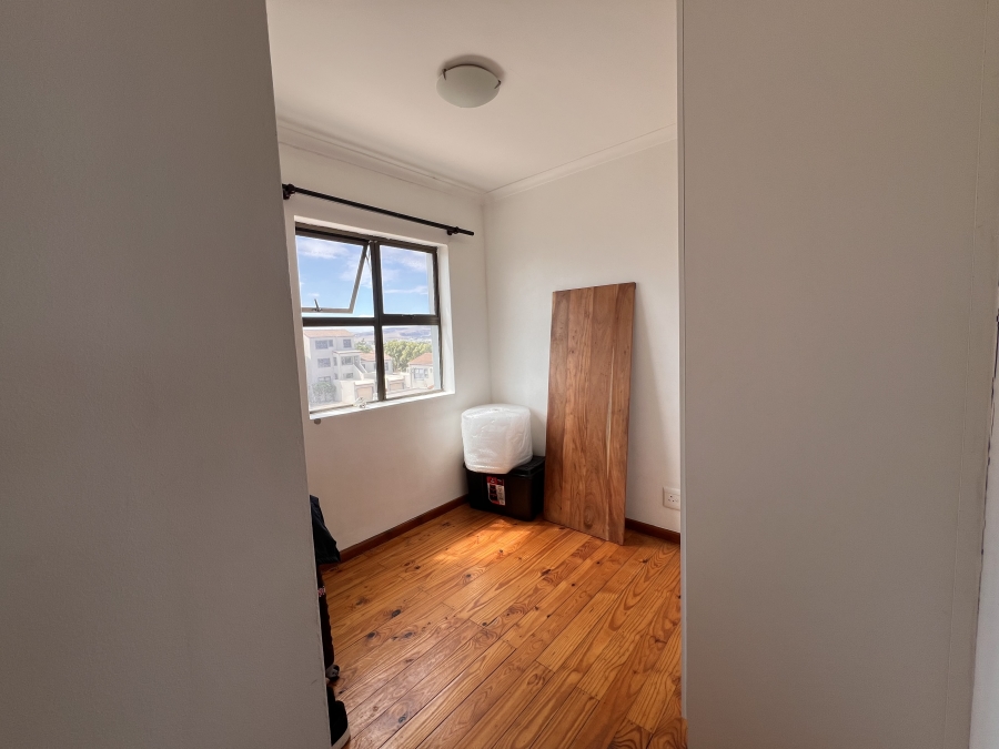 To Let 3 Bedroom Property for Rent in Parklands Western Cape